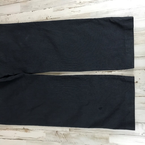 Banana Republic Mens Chino Pants 35/34 Blue Micro Striped 100% Cotton with FLAW - Picture 3 of 8